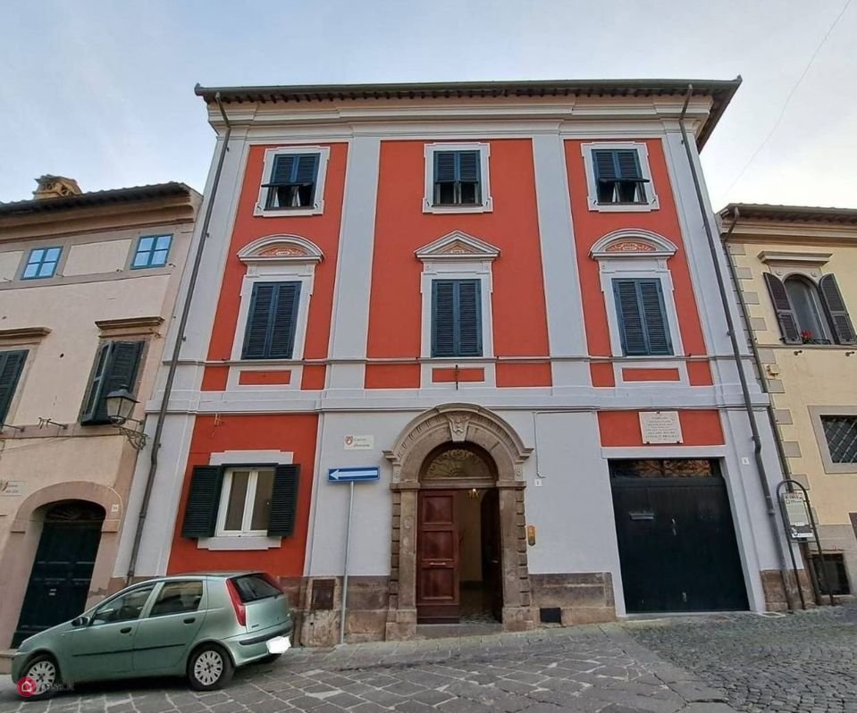 P.zza Mazzini, Tuscania